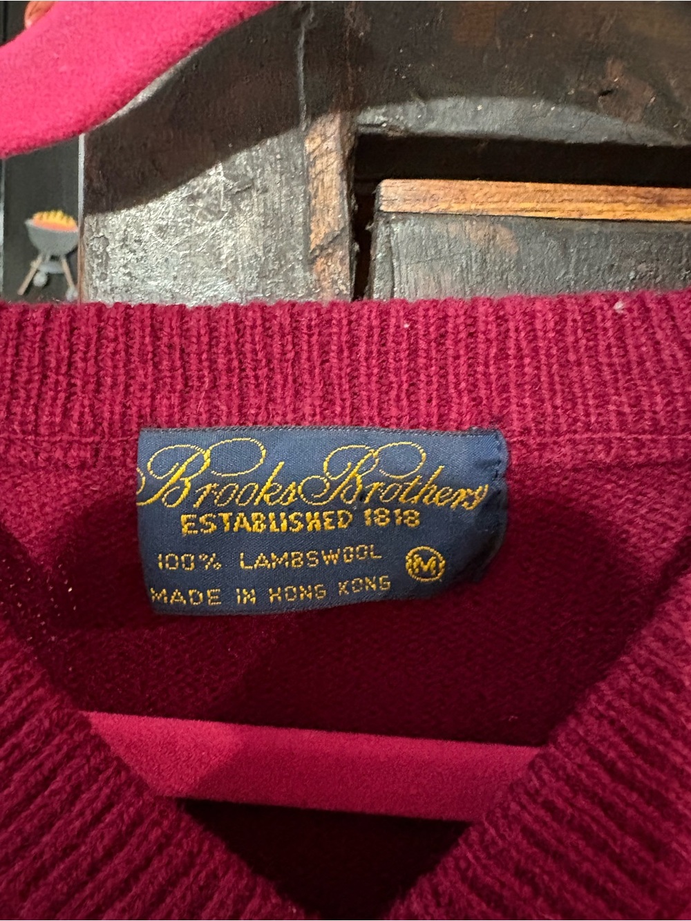 Vintage Brooks Brothers 100% Lambswool Burgundy V-Neck Preppy Sweater M - Picture 3 of 7